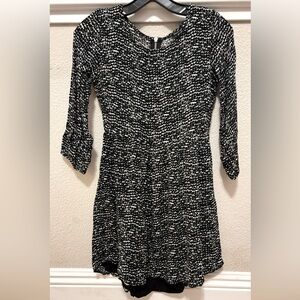 Forever 21 Patterned Dress Size Small